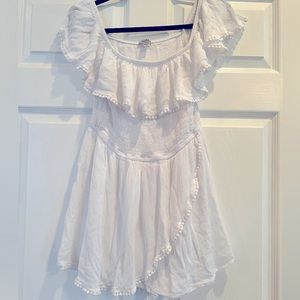 X-LARGE White ruffled romper